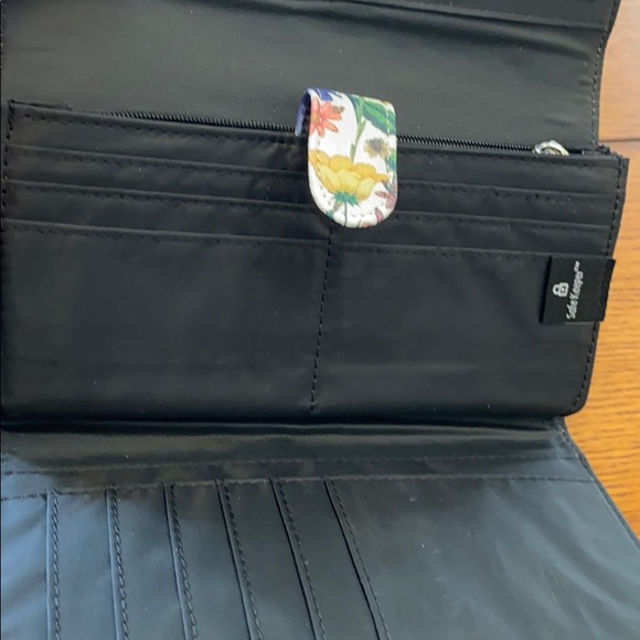 Wallet - Picture 4 of 4